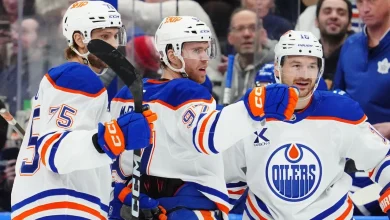 'Two best players in the world' lift Oilers to convincing win over Maple Leafs