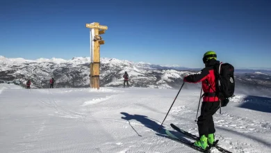 Two ski patrollers caught in avalanche at Mammoth Mountain
