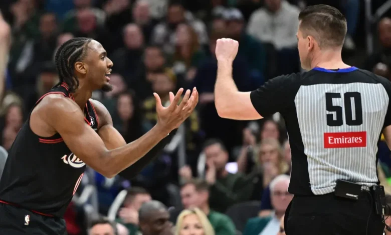 Tyrese Maxey Held Back by 76ers Teammates After Viral Altercation With NBA Referee