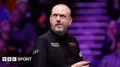 UK Snooker Championship 2025 LIVE: Watch Mark Williams vs Pang Junxu - scores, stream & results