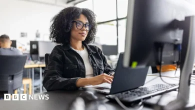 UK unemployment rate rises slightly to 5.1%