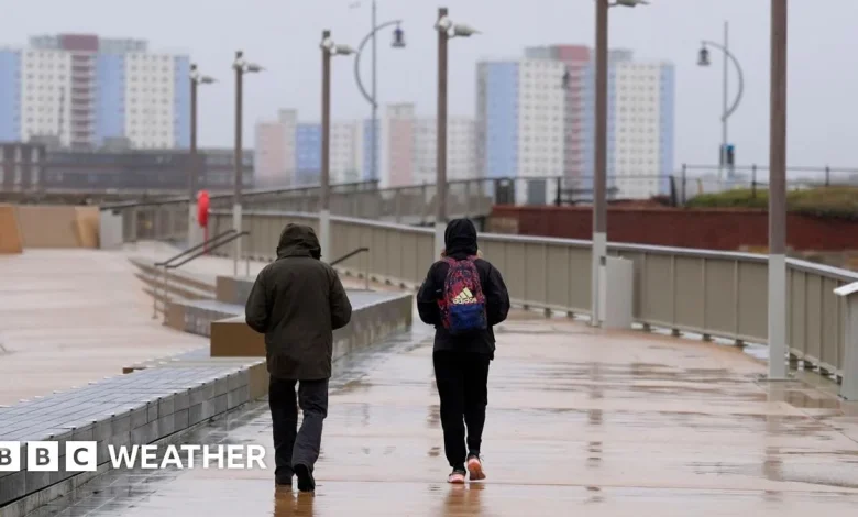 UK weather: Met Office amber warning in force for heavy rain and flooding
