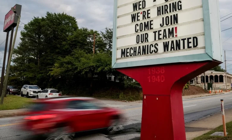 US Job Openings Rise to Five-Month High, But Layoffs Also Up
