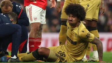 U.S. defender Chris Richards taken off on stretcher with foot injury but hopeful of January return