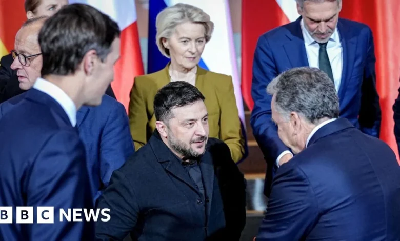 US offers Ukraine 'strong' security guarantees but territory still unresolved