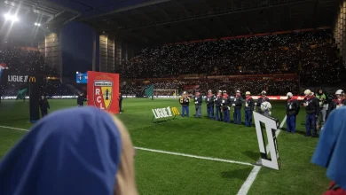 VIDÉO : un stade plongé dans le noir, un tifo et de l’émotion pour RC Lens - Nice, le match de la Sainte-Barbe