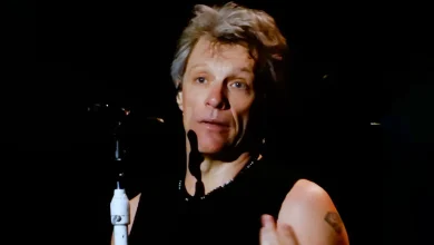 Video of Jon Bon Jovi Saving a Woman Who Was Seconds Away From Jumping off a Bridge