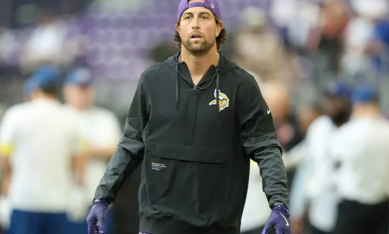 Vikings waive veteran WR Adam Thielen after he requests release