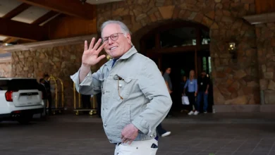 WB Plans Cash Bonus for C-Suite Executives Upon Netflix Deal Close