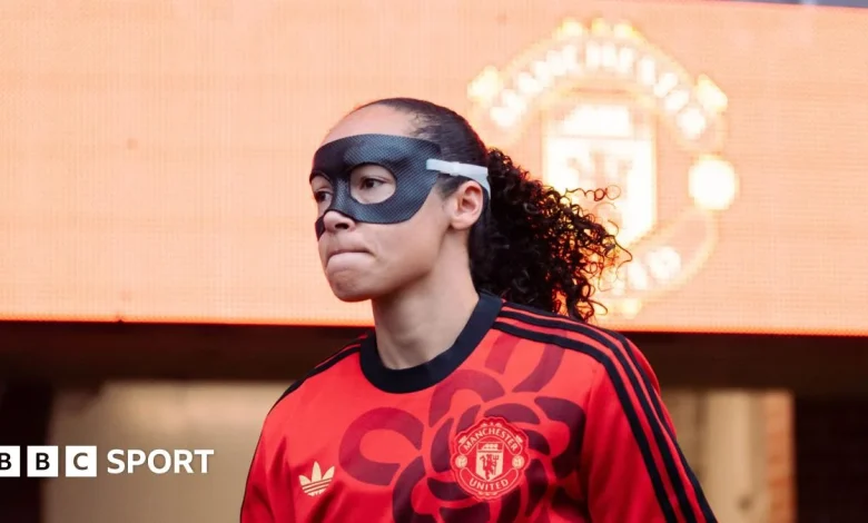 WSL LIVE: Manchester United vs Tottenham stream, score & updates after Man City & Chelsea win