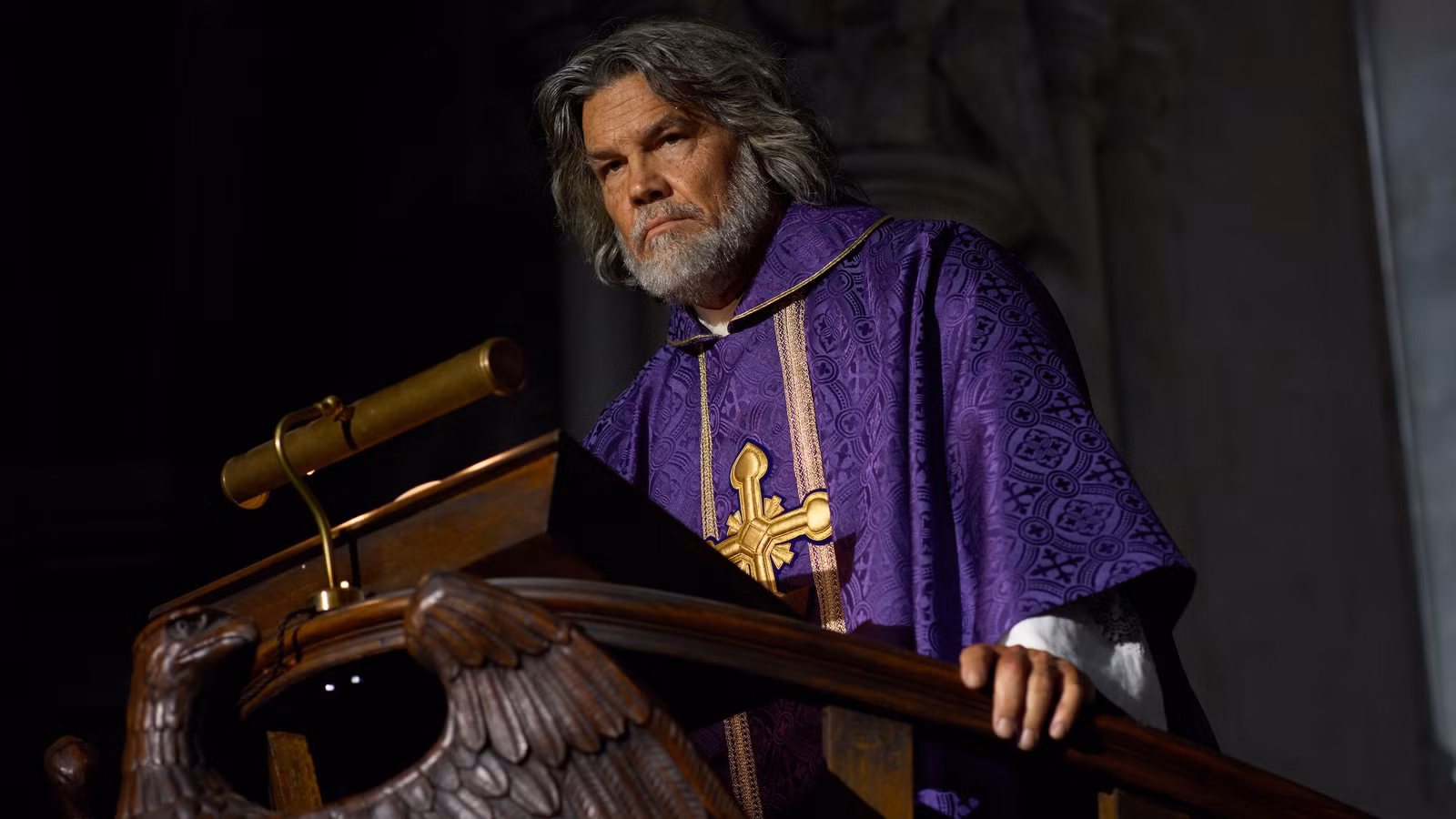 Wake Up Dead Man director Rian Johnson explains its links to The Last Jedi