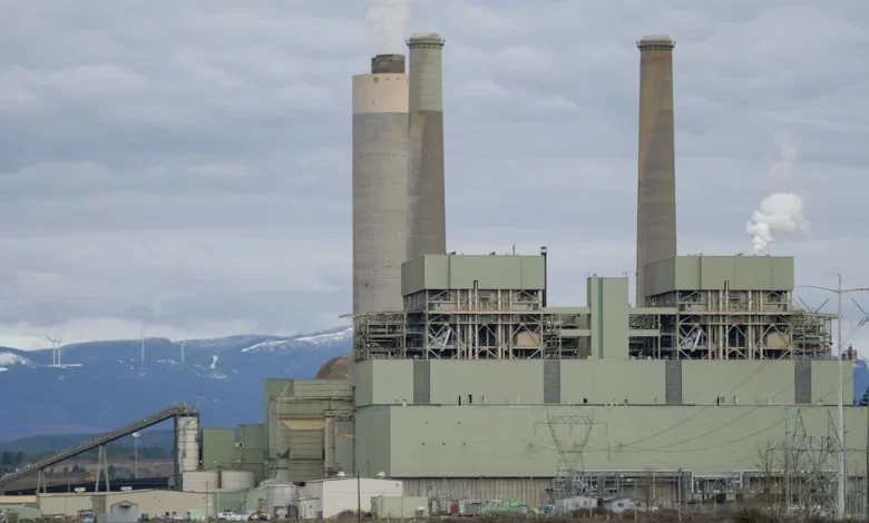 Washington’s biggest polluter ordered to keep burning coal by Trump administration