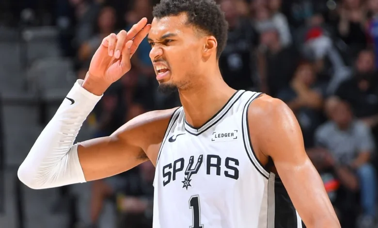 Wemby back in starting lineup, Fox out for Spurs