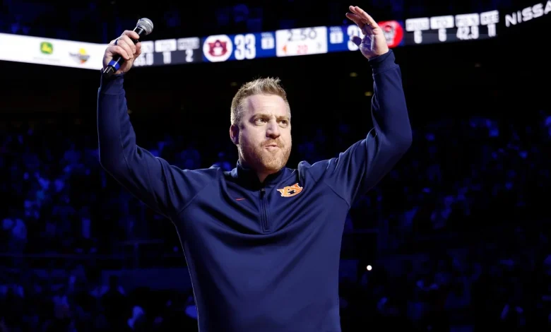 What does Auburn have to gain on the final day of the early signing period?