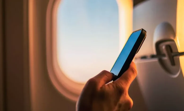 What happens if you don't use airplane mode while on a flight – pilot explains