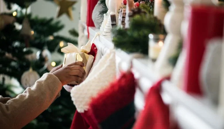 When Mom’s stocking is empty, the message is clear