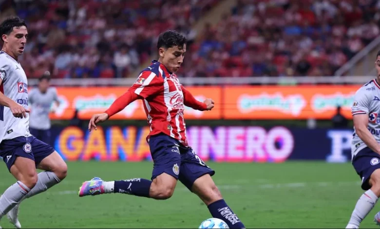 Where can you watch Chivas LIVE in the first leg of the quarterfinals against Cruz Azul?