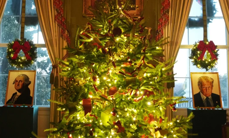 White House tours are back just in time for the holidays : NPR