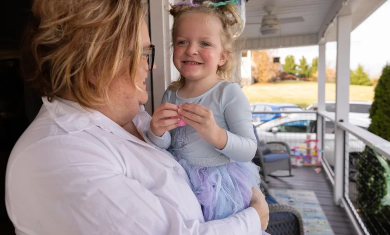 Why Medicaid programs are cutting back on a popular therapy for autism : Shots