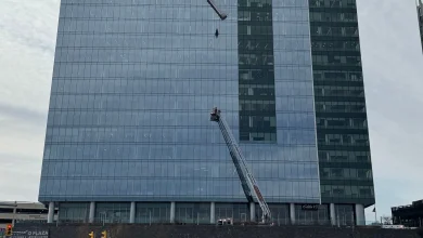 Window-washing basket malfunctions, 2 workers rescued midair from Fairfax County high-rise