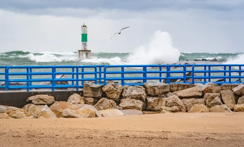 Winter Storm Watch issued for 3 Michigan counties, up to 10 inches of snow possible Monday