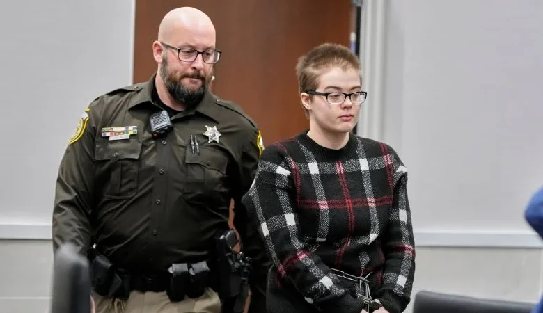 Wisconsin judge sends Slender Man attacker back to mental health institution after group home escape
