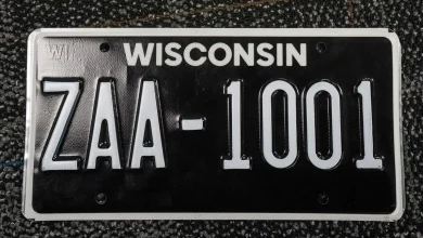 Wisconsin unveils blackout, retro yellow license plates