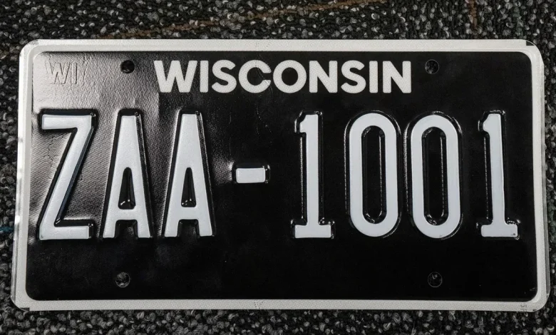Wisconsin unveils blackout, retro yellow license plates