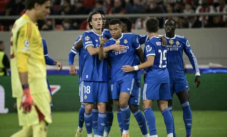 Wounded Barca, shaky Real Madrid need La Liga morale boost