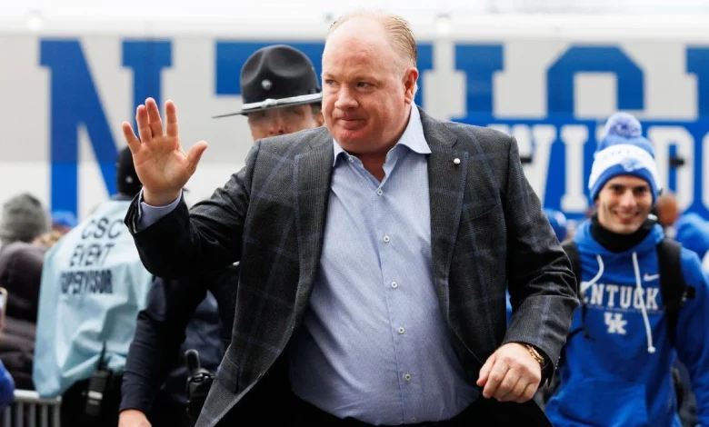 'Zero percent chance I walk,' says UK's Stoops