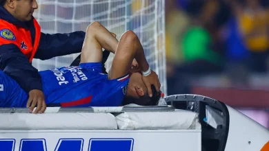 ¿Fuera del Mundial? 'Chiquete' Orozco sufre terrible lesión y sale en camilla del Tigres vs Cruz Azul