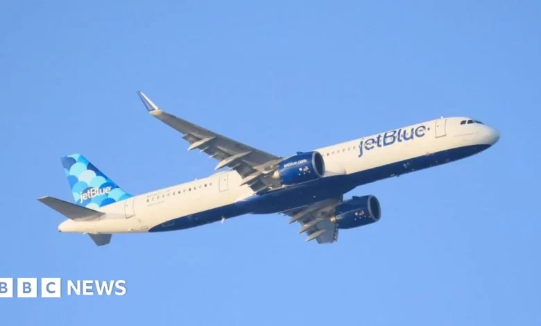 ‘It’s outrageous’ - JetBlue pilot decries near collision with US military aircraft