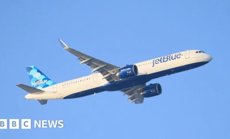 ‘It’s outrageous’ - JetBlue pilot decries near collision with US military aircraft