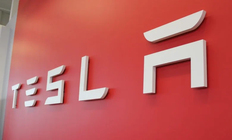 ‘The Big Short’ Michael Burry slams Tesla (TSLA) valuation, warns of ‘ridiculous’ dilution