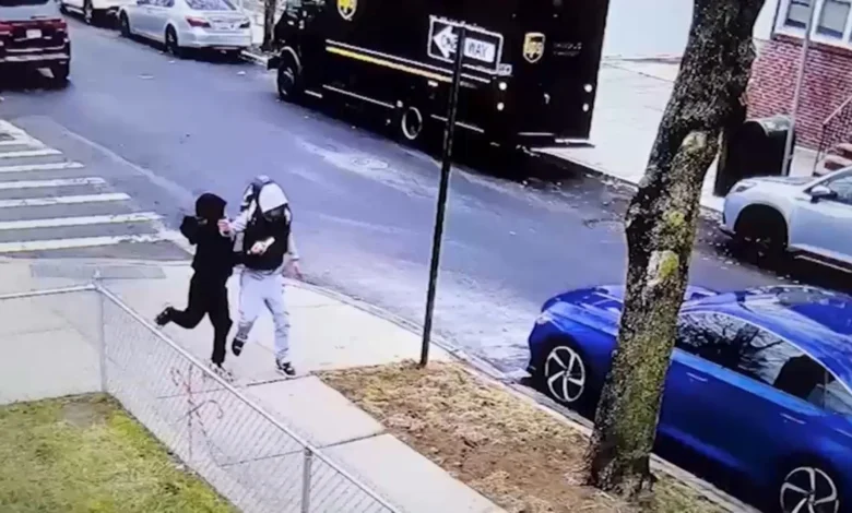 17-year-old charged with murder in fatal slashing of teenager in Woodhaven, Queens