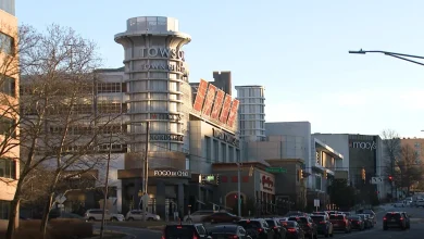 3 stores announce closures at Towson Town Center