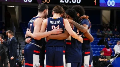 #4 Huskies Visit Xavier On New Year's Eve