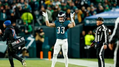 49ers vs. Eagles score, live updates: Philly leads 13-10 in third quarter, Kittle out with torn Achilles