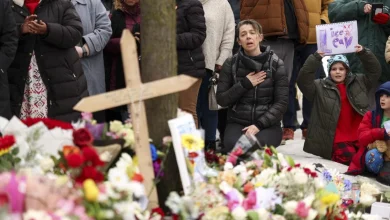 A list of LA protests this weekend over Renee Good, the woman shot and killed by ICE in Minnesota - LAist