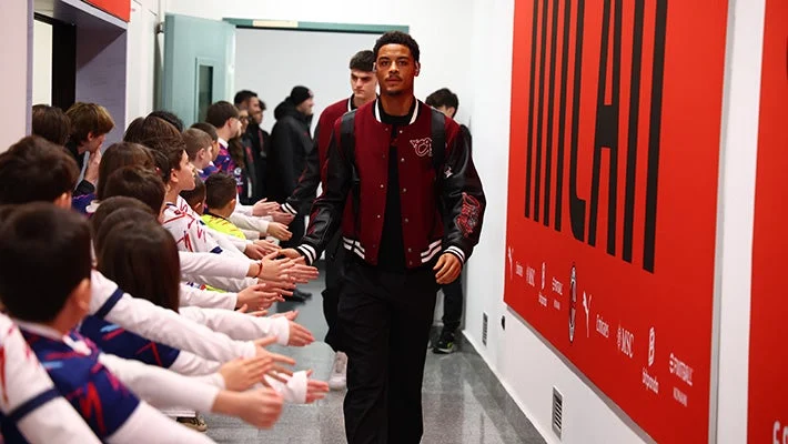 AC MILAN v LECCE: THE OFFICIAL LINE-UPS