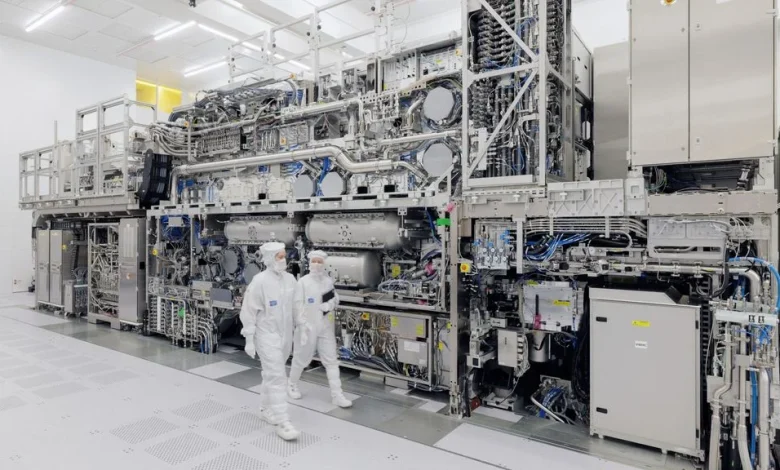 ASML had een recordjaar, maar neemt de organisatie toch op de schop