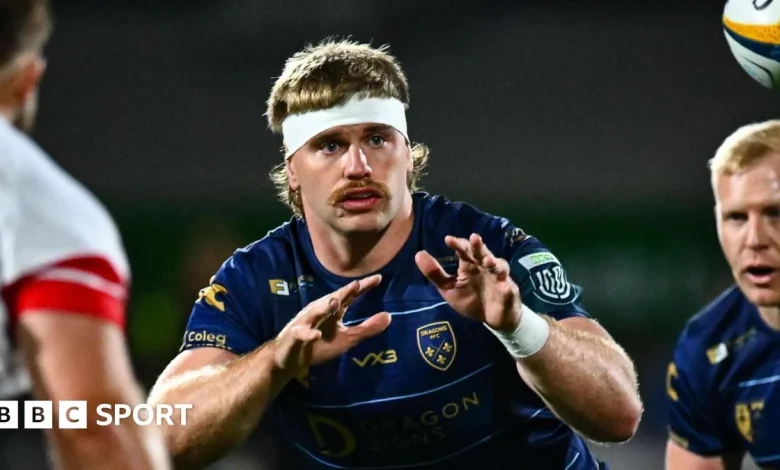 Aaron Wainwright: Wales number eight set to leave Dragons and join Leicester