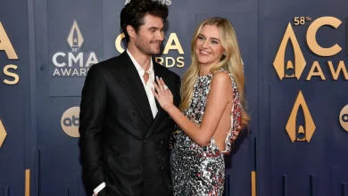 After a 'messy year,' Kelsea Ballerini gets back together with Chase Stokes