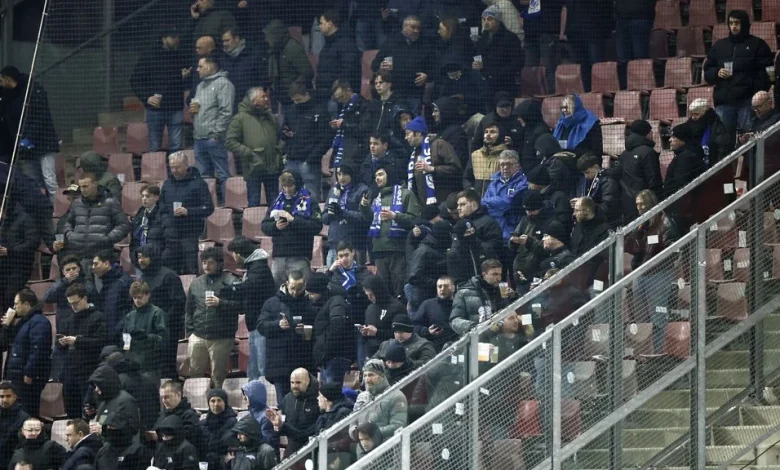 Aftrap Utrecht uitgesteld om 'veiligheidssituatie' in uitvak • Nice-Eagles is begonnen