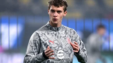 Ajax sign Maximilian Ibrahimovic, son of club legend Zlatan, on loan from Milan