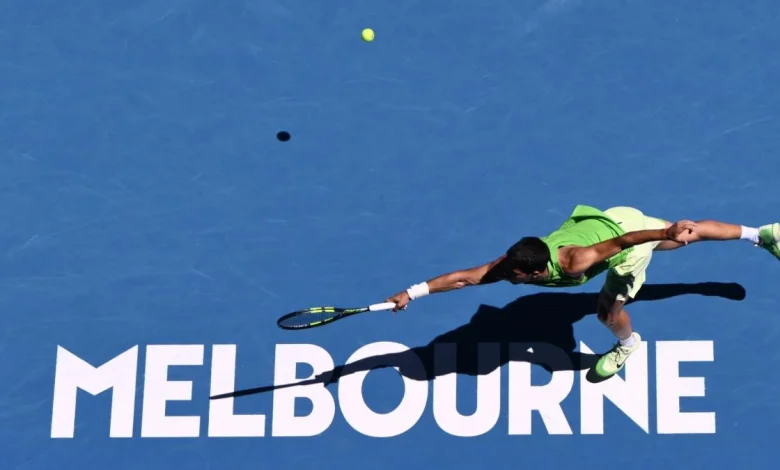 Alcaraz se viste de Borg para llegar a los 100 partidos en los Grand Slam