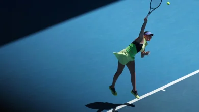 Anisimova grinds down Siniakova in 'crazy' Australian Open clash