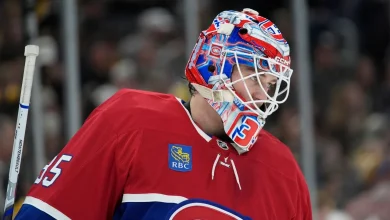 Another sudden collapse raises questions about Canadiens' Montembeault