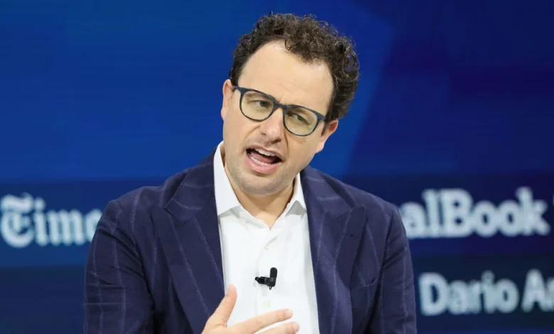 Anthropic Chases OpenAI Into the AI Heath Arena