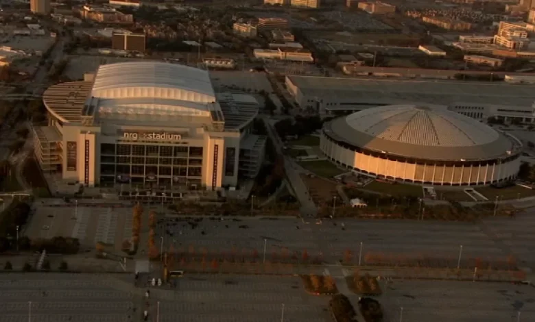 Aramark employee charged after child reports attempted sexual assault in NRG restroom, according to court documents